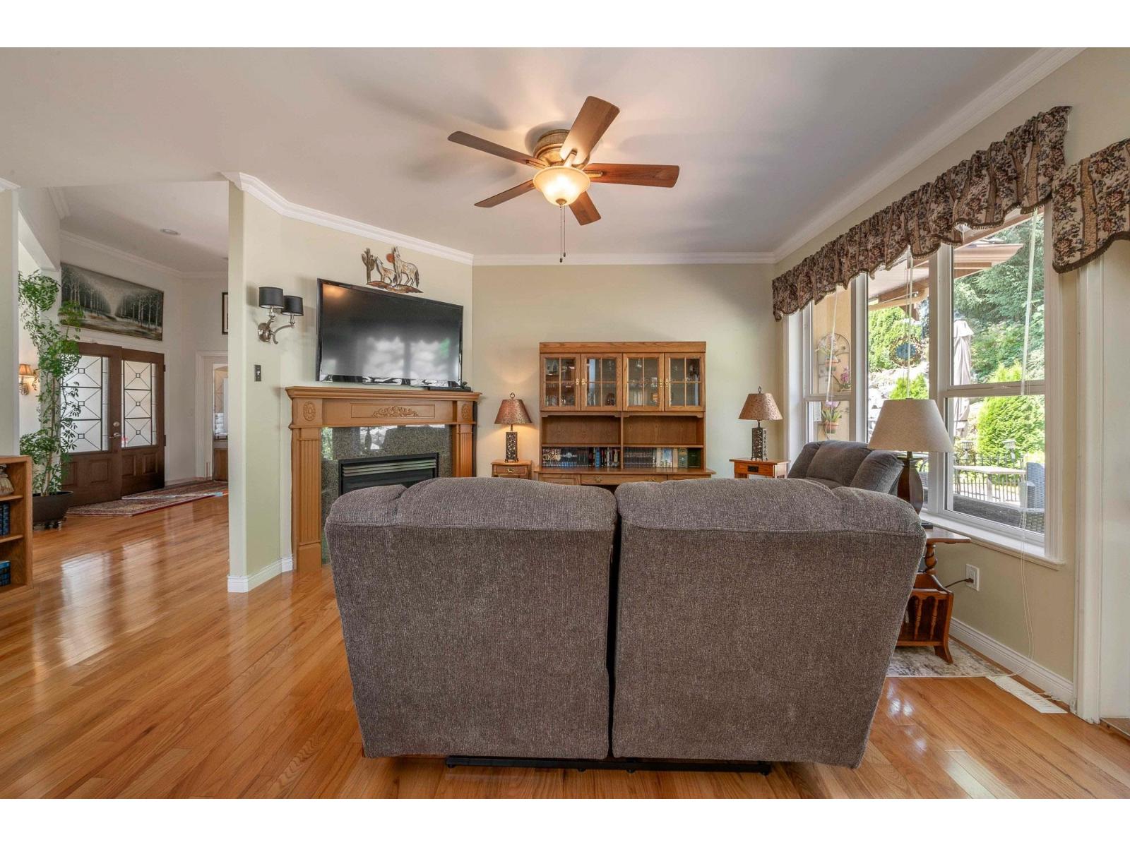Photo 9 of 35311 Hibiscus Court, Abbotsford BC