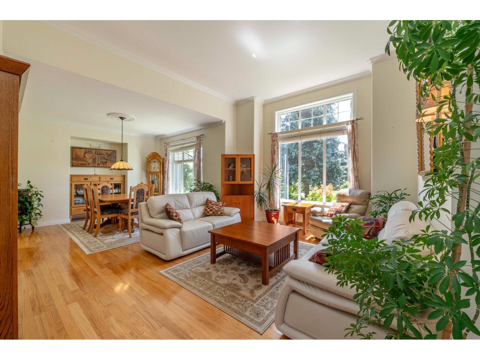 Photo 3 of 35311 Hibiscus Court, Abbotsford BC