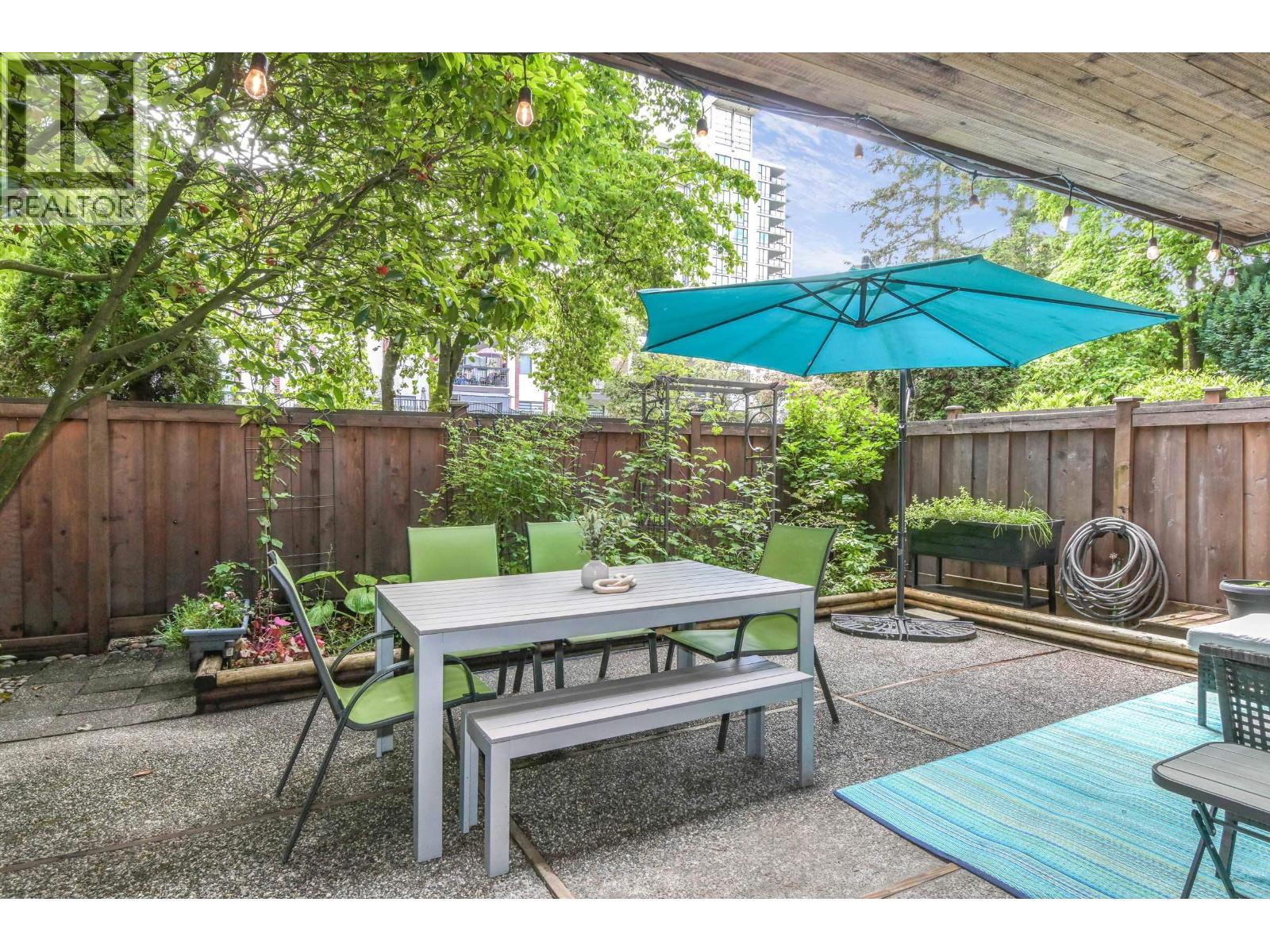 Photo 3 of 109 708 Eighth Avenue, New Westminster BC