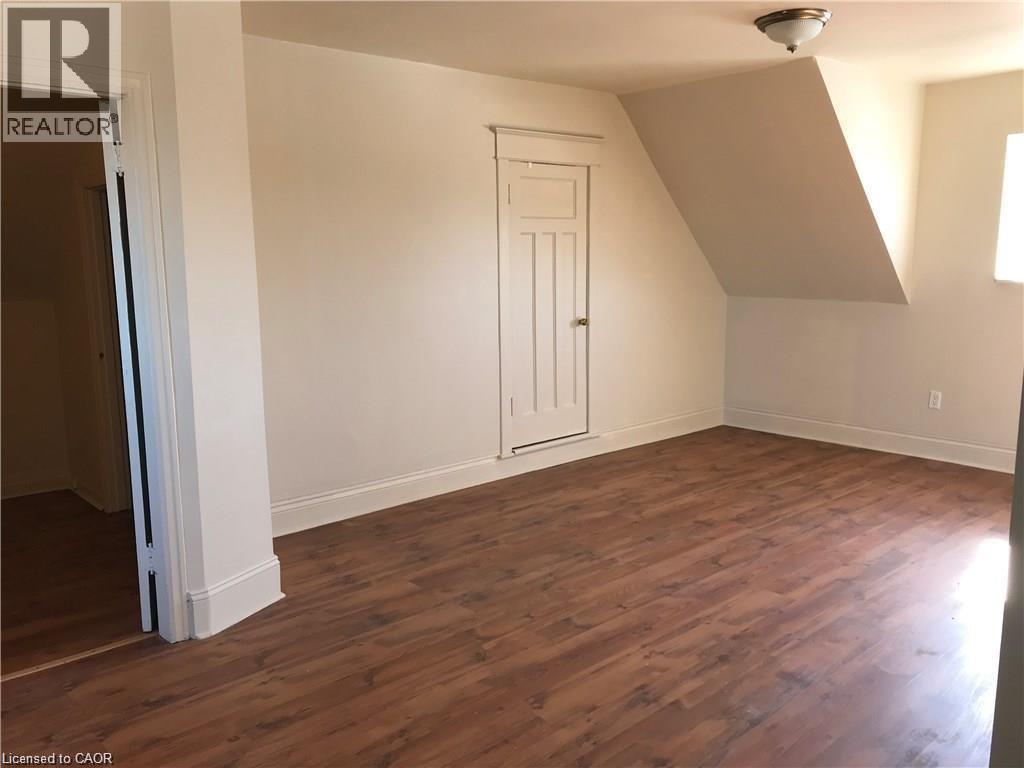 Photo 5 of 303 East 19th Street Unit 3, Hamilton ON