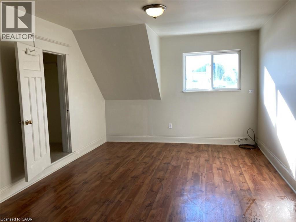 Photo 6 of 303 East 19th Street Unit 3, Hamilton ON