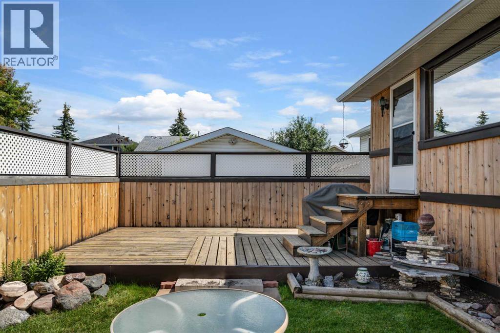 Photo 21 of 56 Martinwood Way Ne, Calgary AB