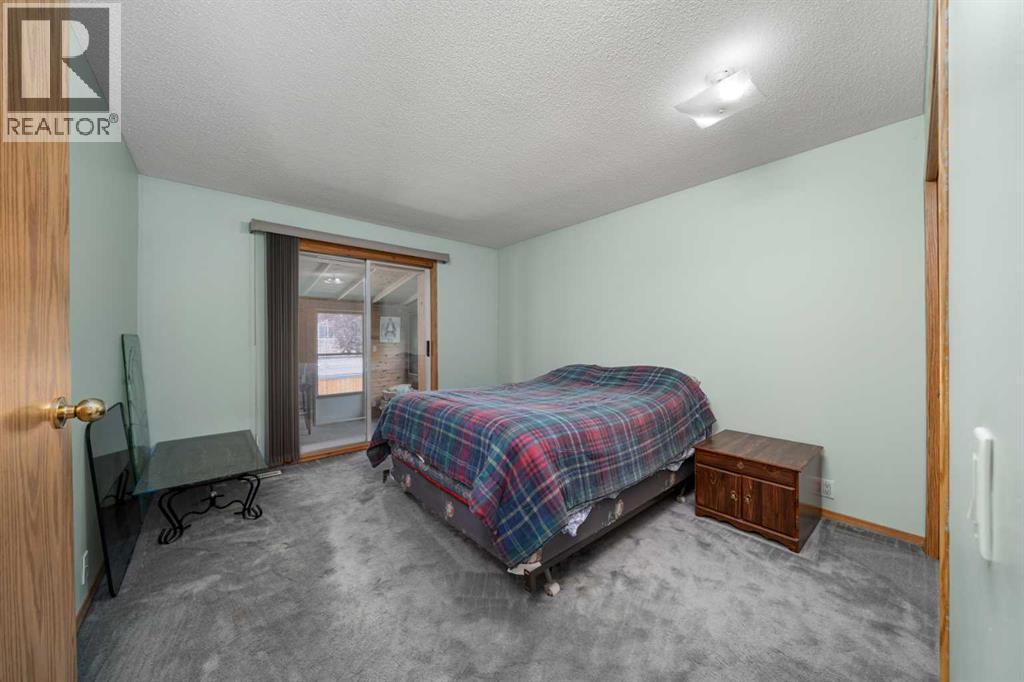 Photo 7 of 56 Martinwood Way Ne, Calgary AB