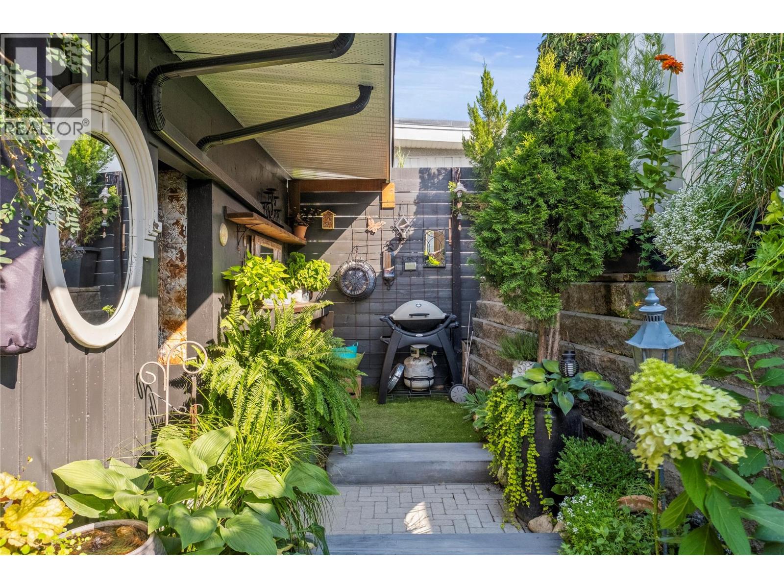 3601 Alexis Park Drive, Vernon