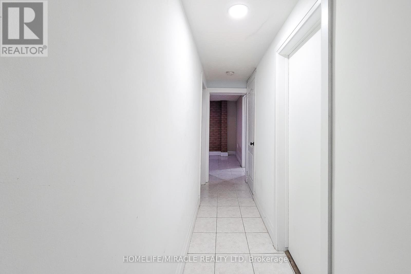 Photo 10 of 12 Maitland Avenue, Hamilton ON