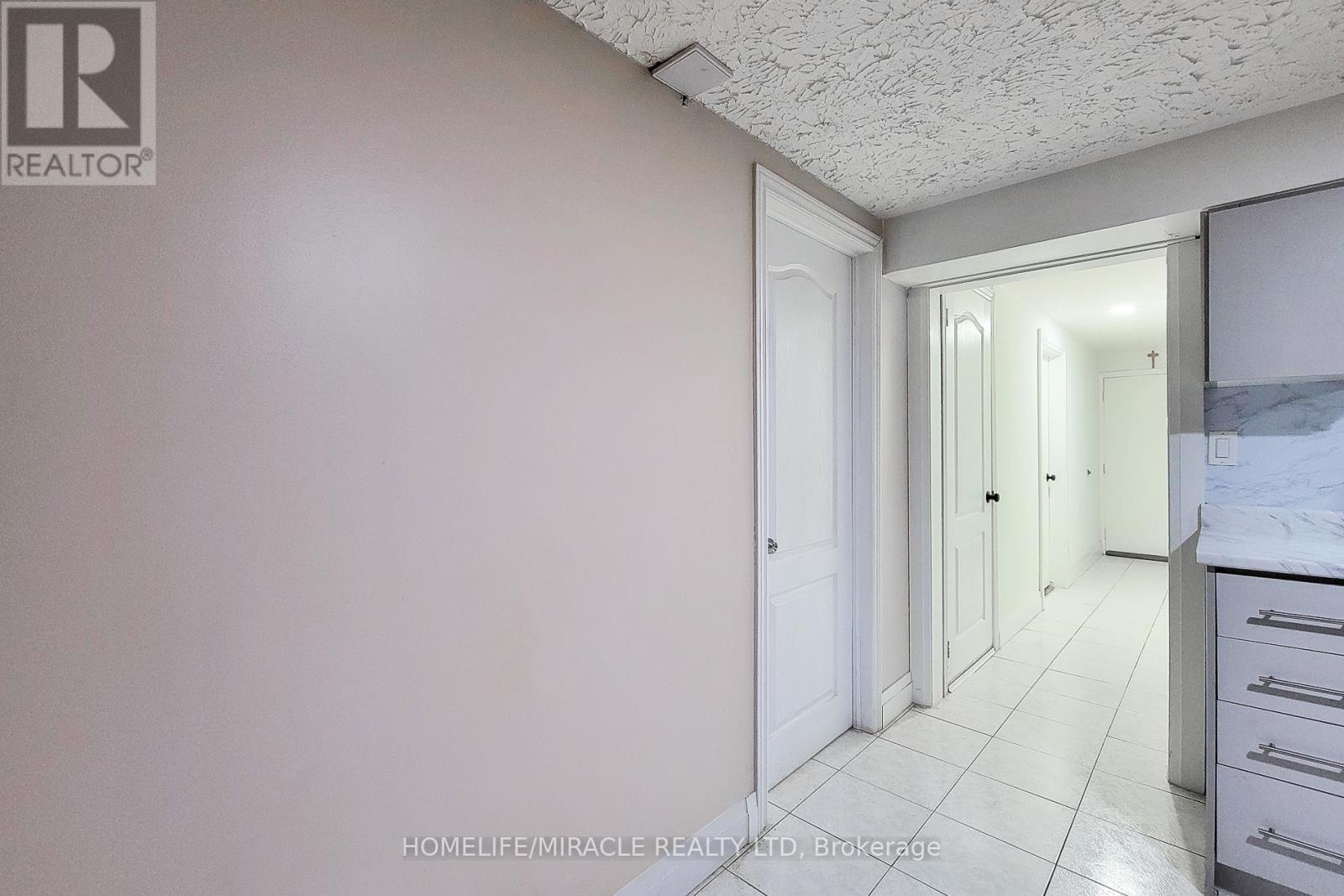 Photo 16 of 12 Maitland Avenue, Hamilton ON