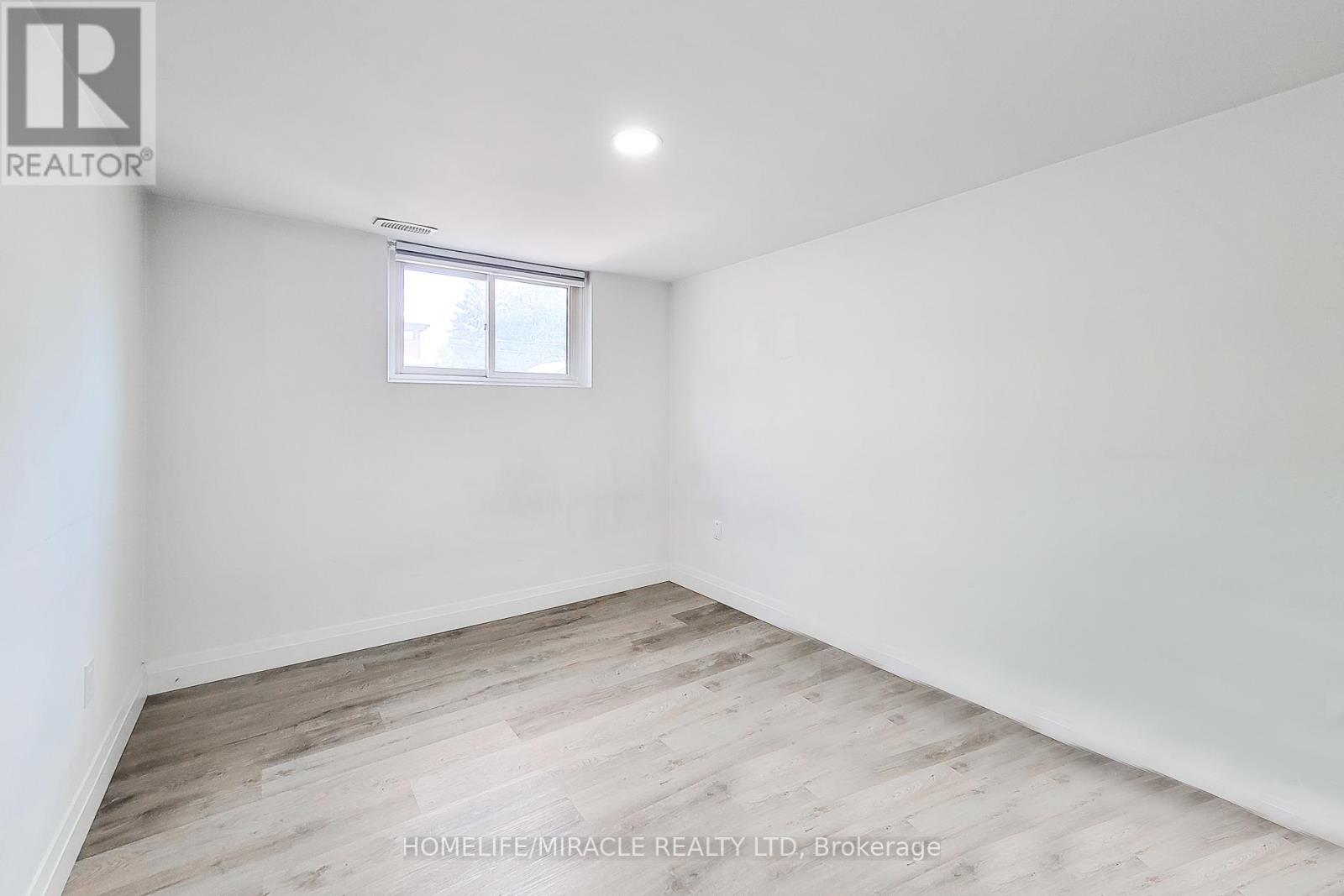 Photo 23 of 12 Maitland Avenue, Hamilton ON