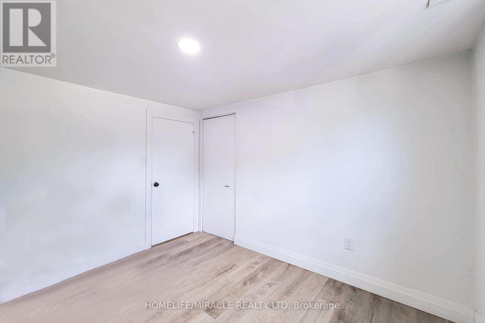 Photo 24 of 12 Maitland Avenue, Hamilton ON