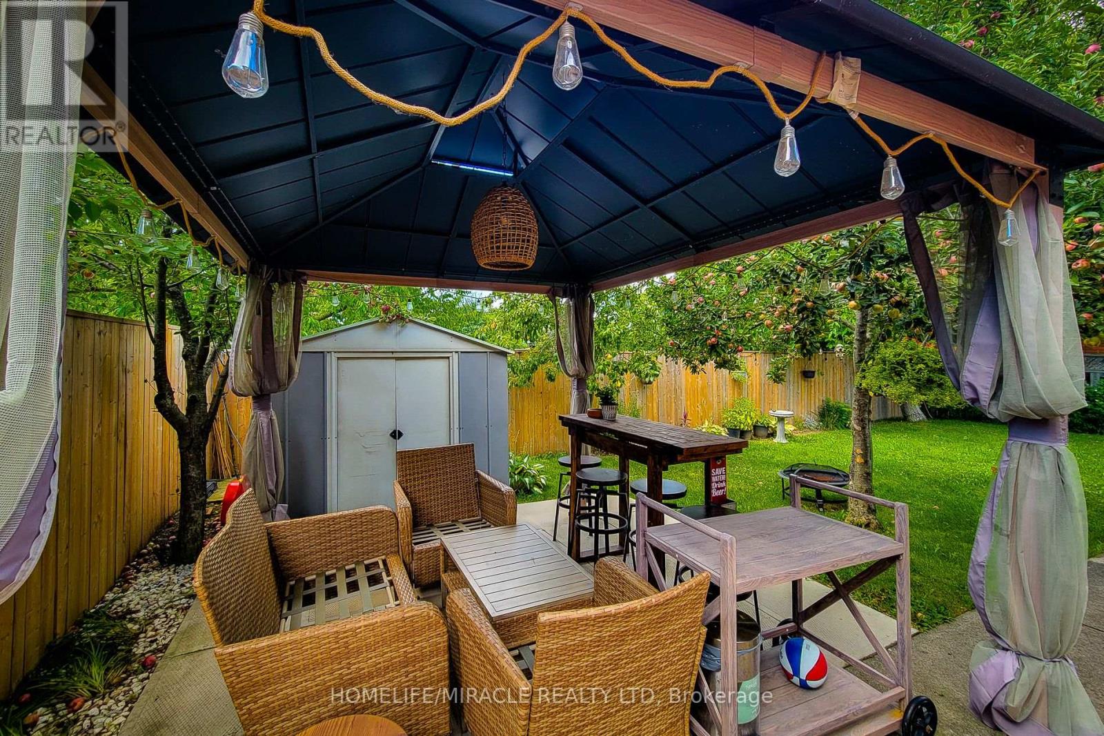 Photo 6 of 12 Maitland Avenue, Hamilton ON