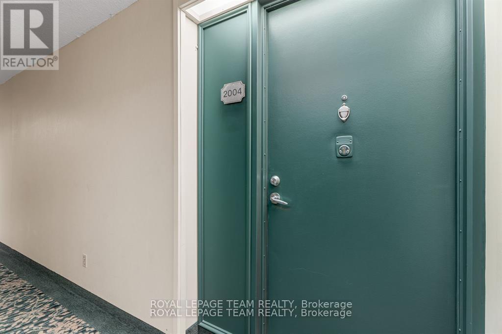 Photo 19 of 2004 415 Greenview Avenue, Ottawa ON