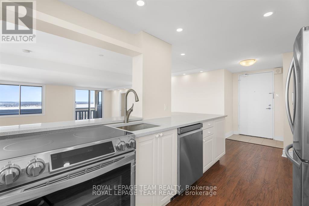 Photo 7 of 2004 415 Greenview Avenue, Ottawa ON