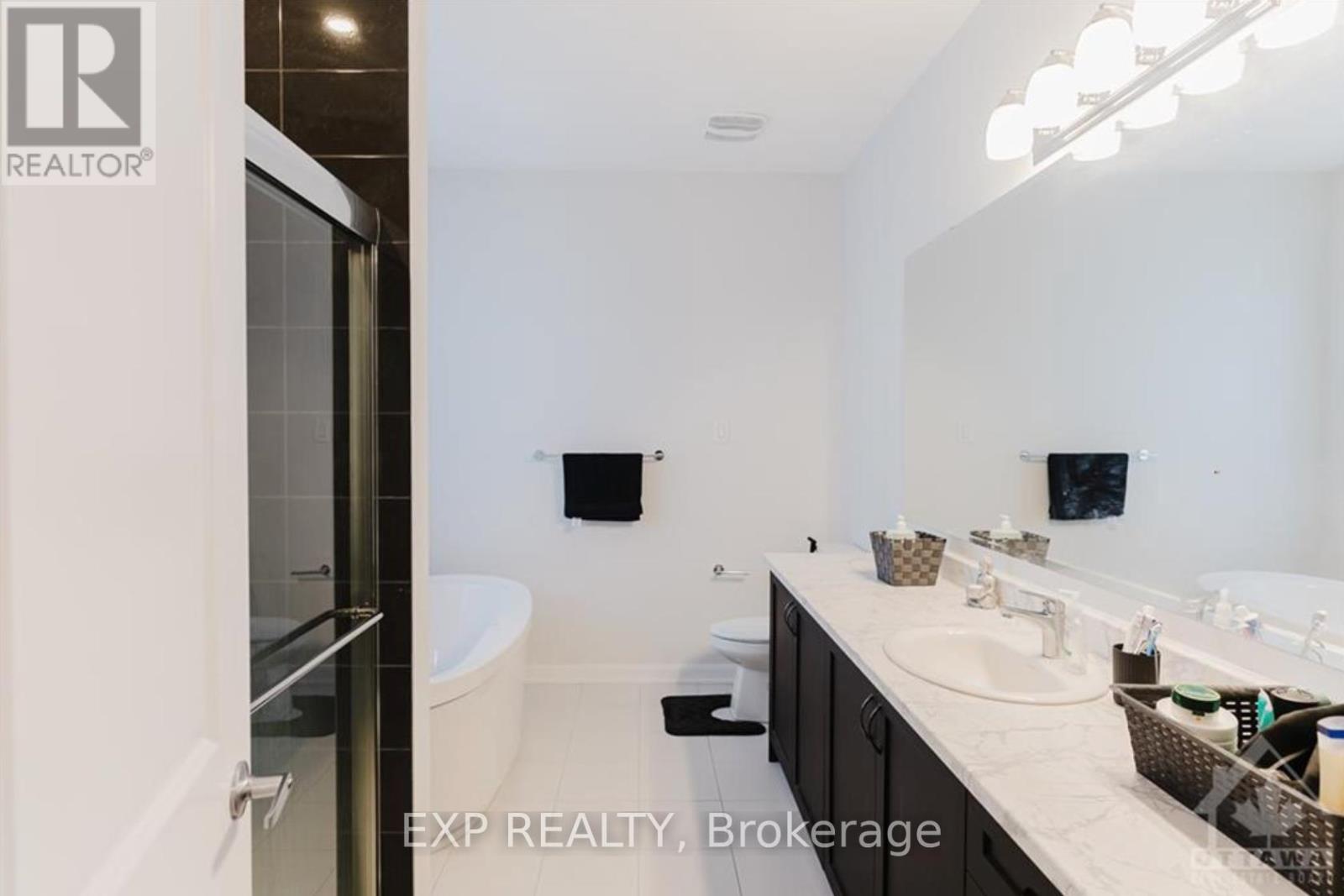 Photo 14 of 853 Cappamore Drive, Ottawa ON