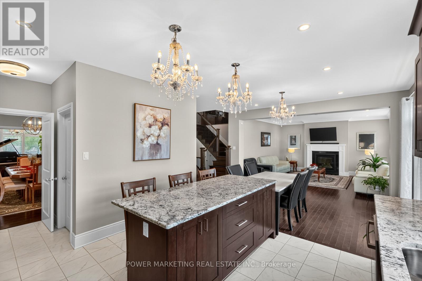 Photo 17 of 692 Egret Way, Ottawa ON