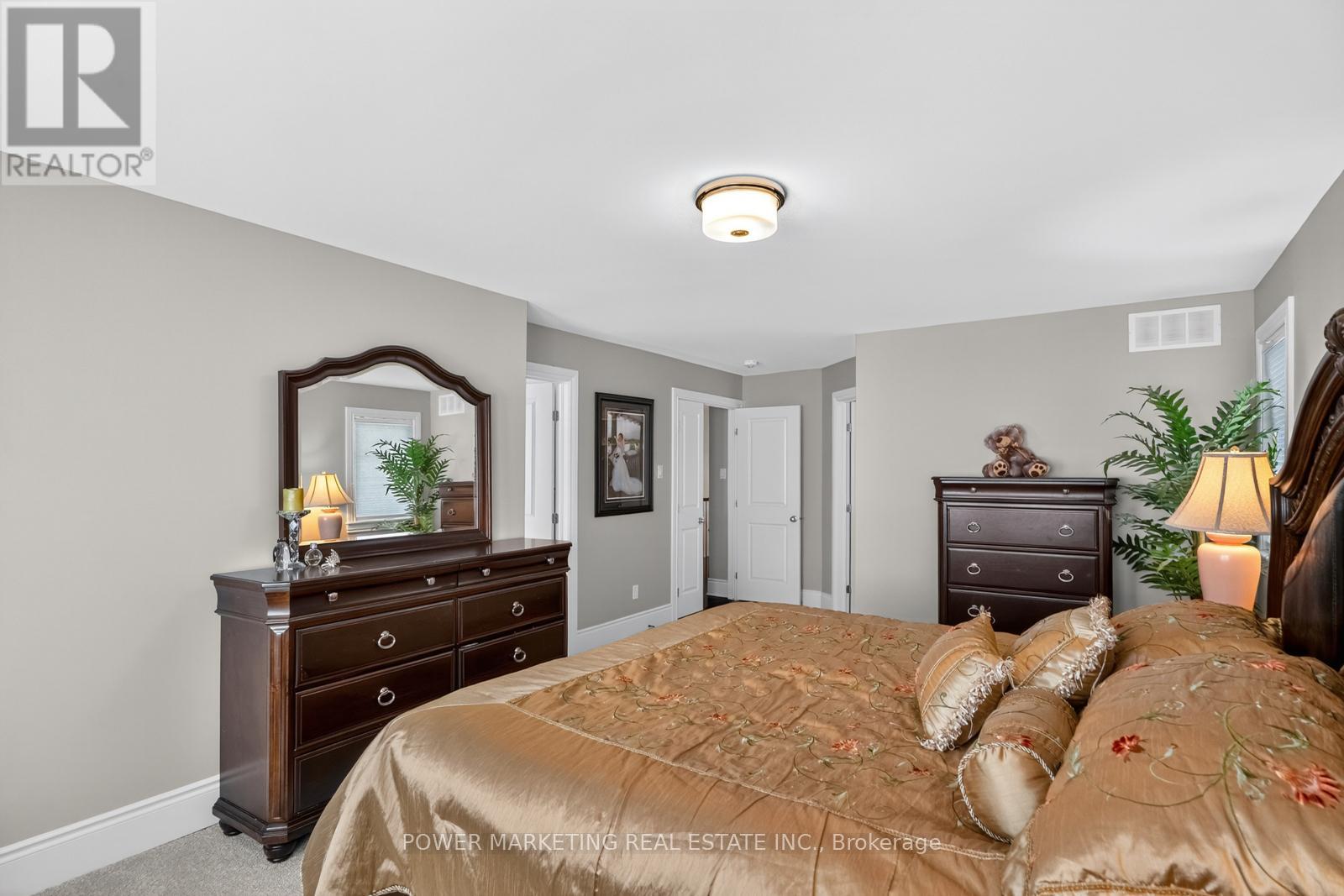 Photo 26 of 692 Egret Way, Ottawa ON