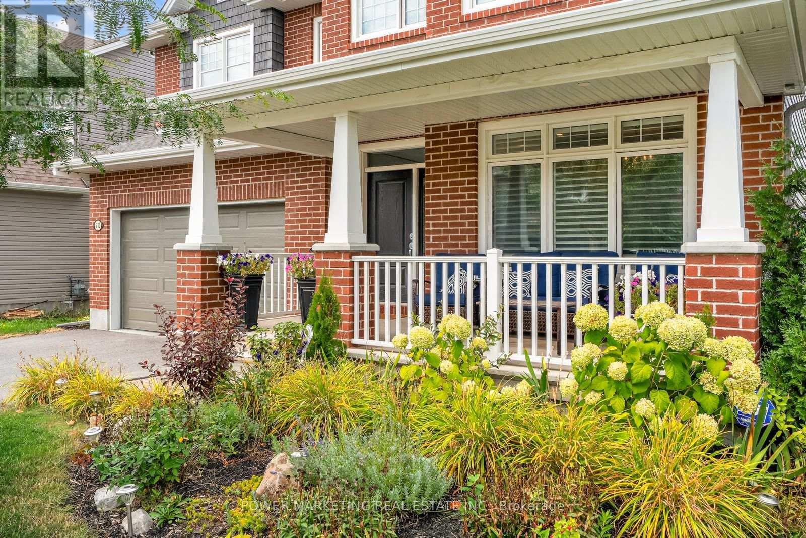 Photo 3 of 692 Egret Way, Ottawa ON