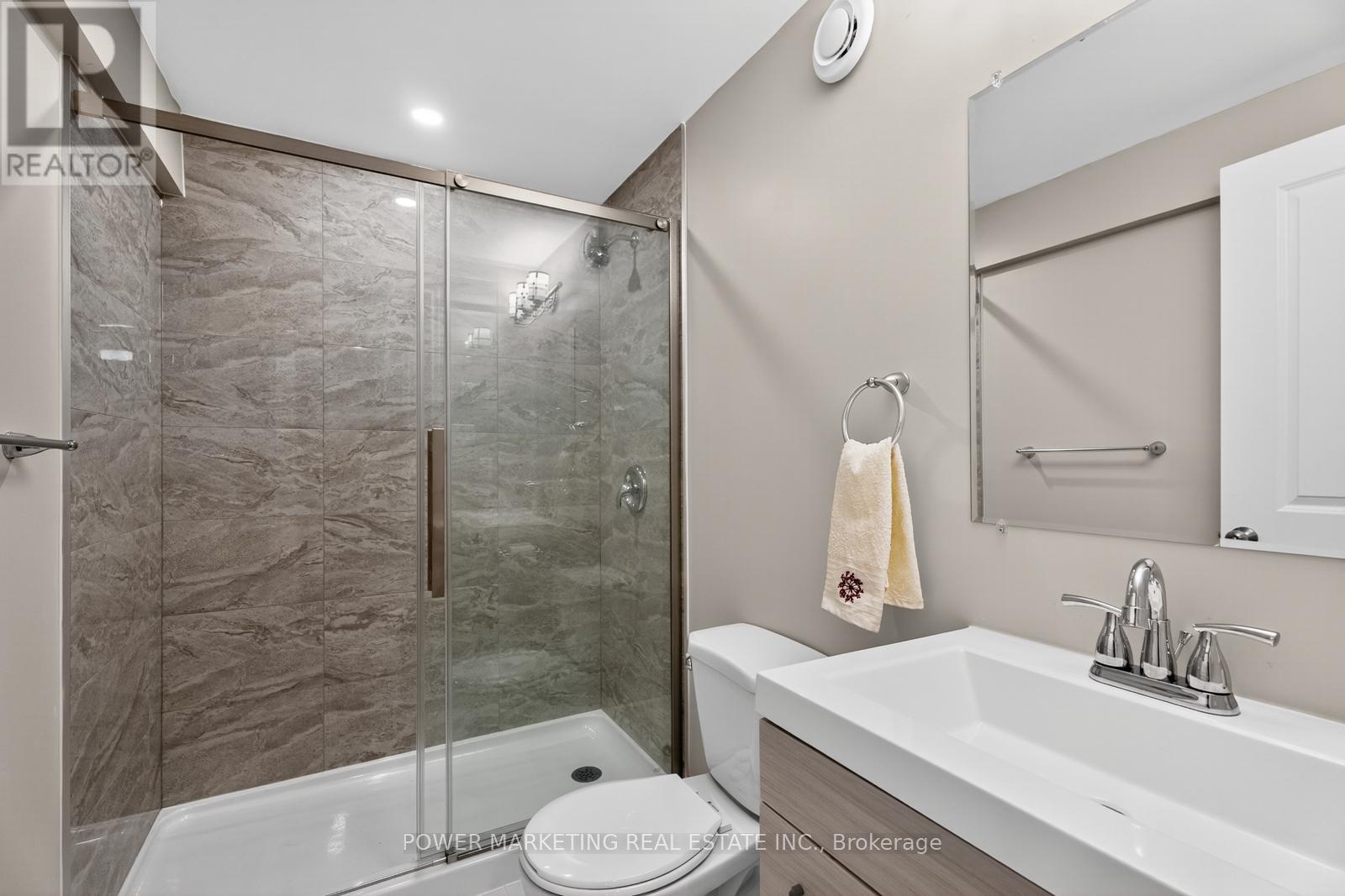 Photo 45 of 692 Egret Way, Ottawa ON