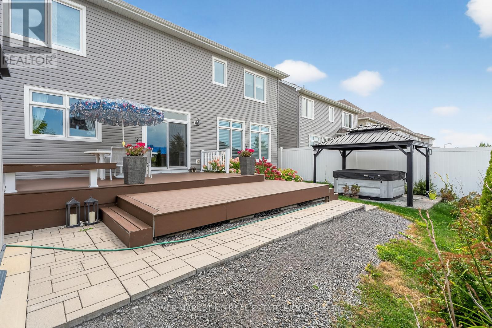 Photo 47 of 692 Egret Way, Ottawa ON