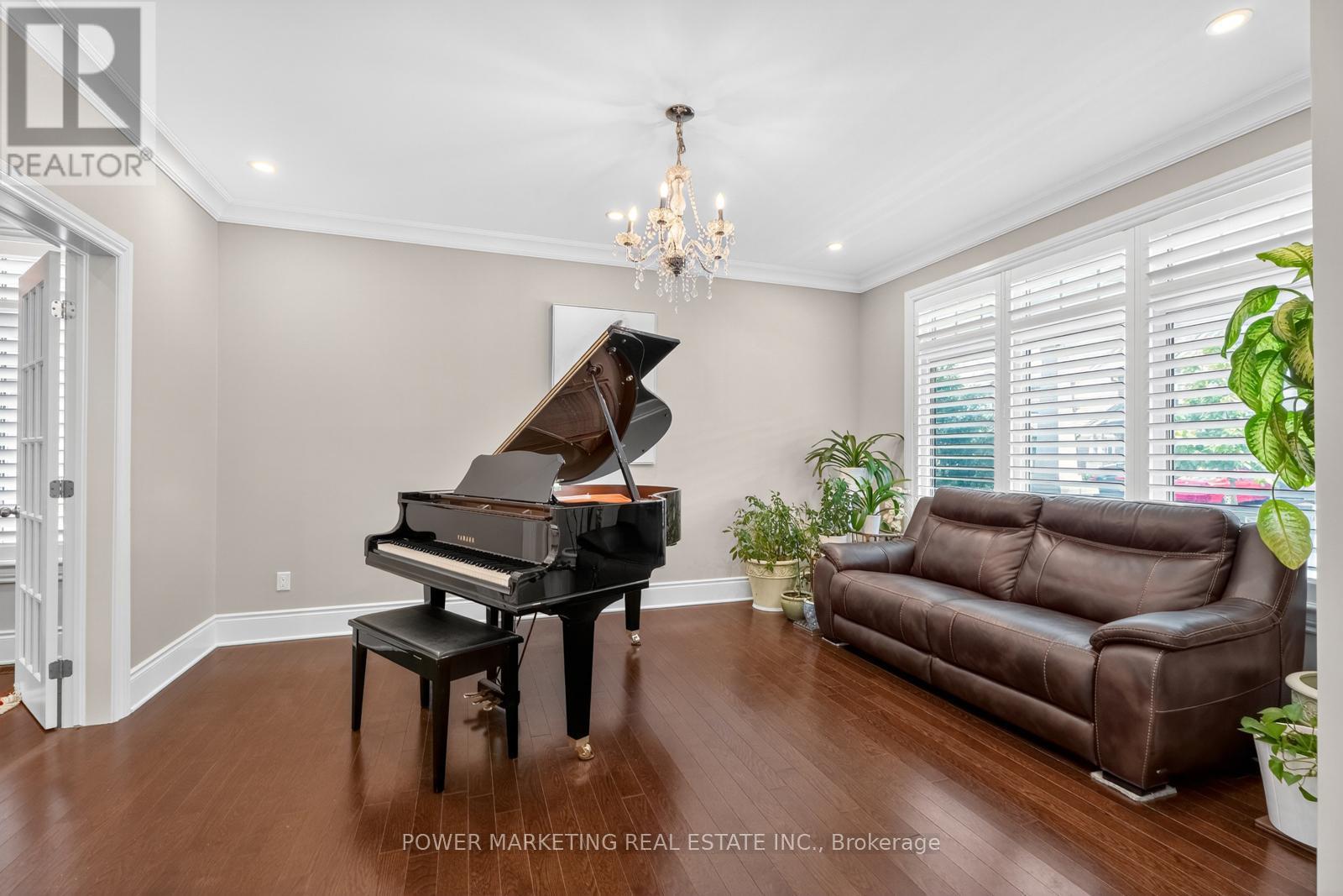 Photo 6 of 692 Egret Way, Ottawa ON