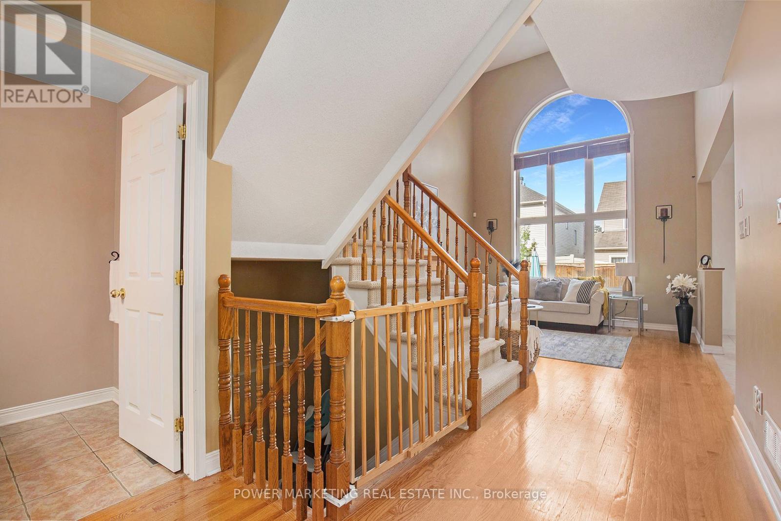 Photo 13 of 141 Finn Court, Ottawa ON