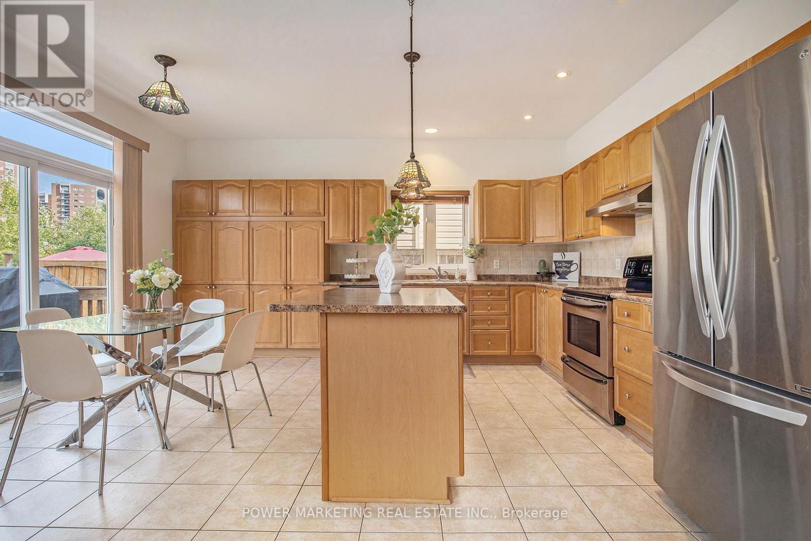 Photo 21 of 141 Finn Court, Ottawa ON