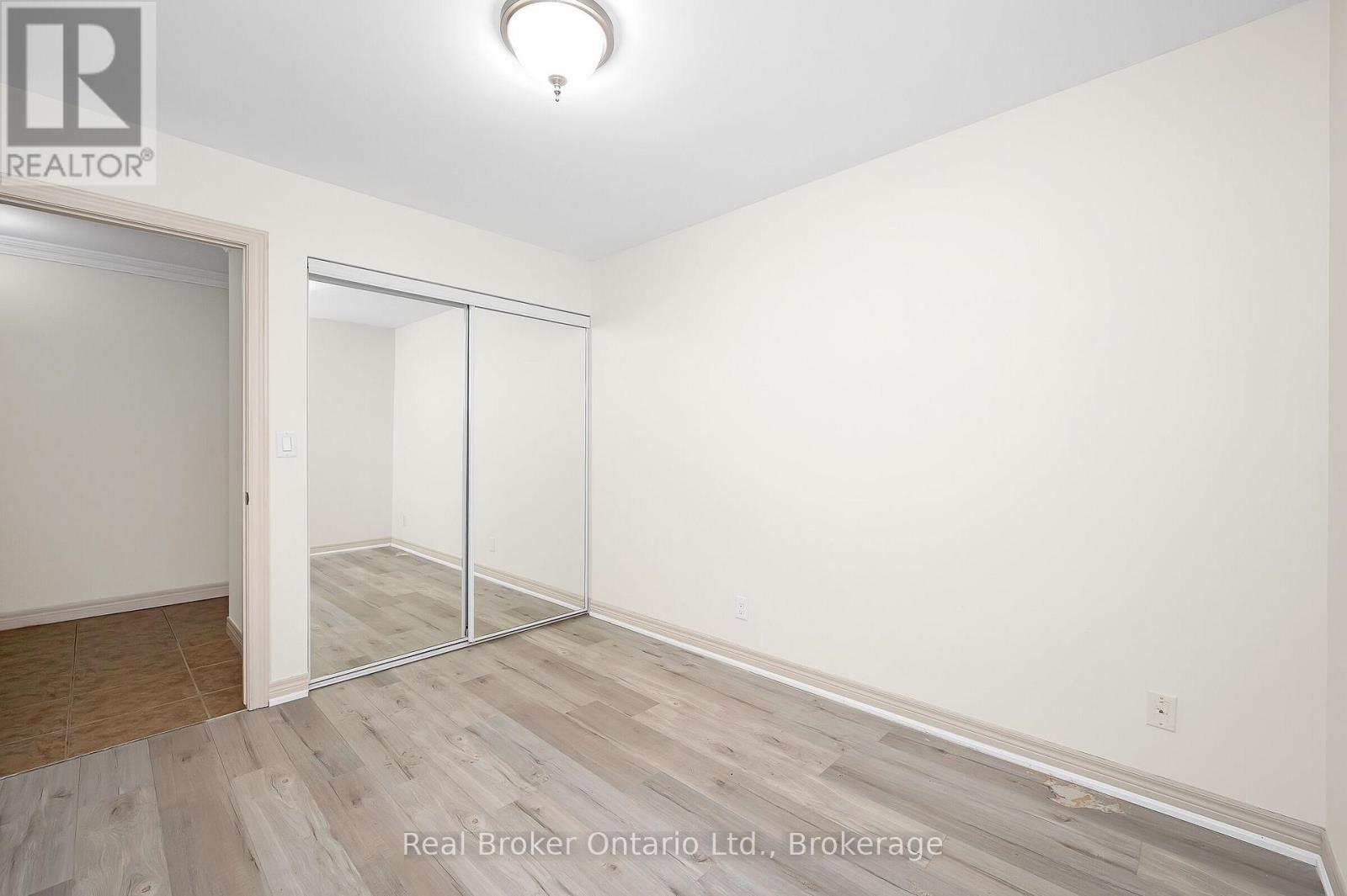 Photo 17 of 303 1212 Fennell Avenue E, Hamilton ON