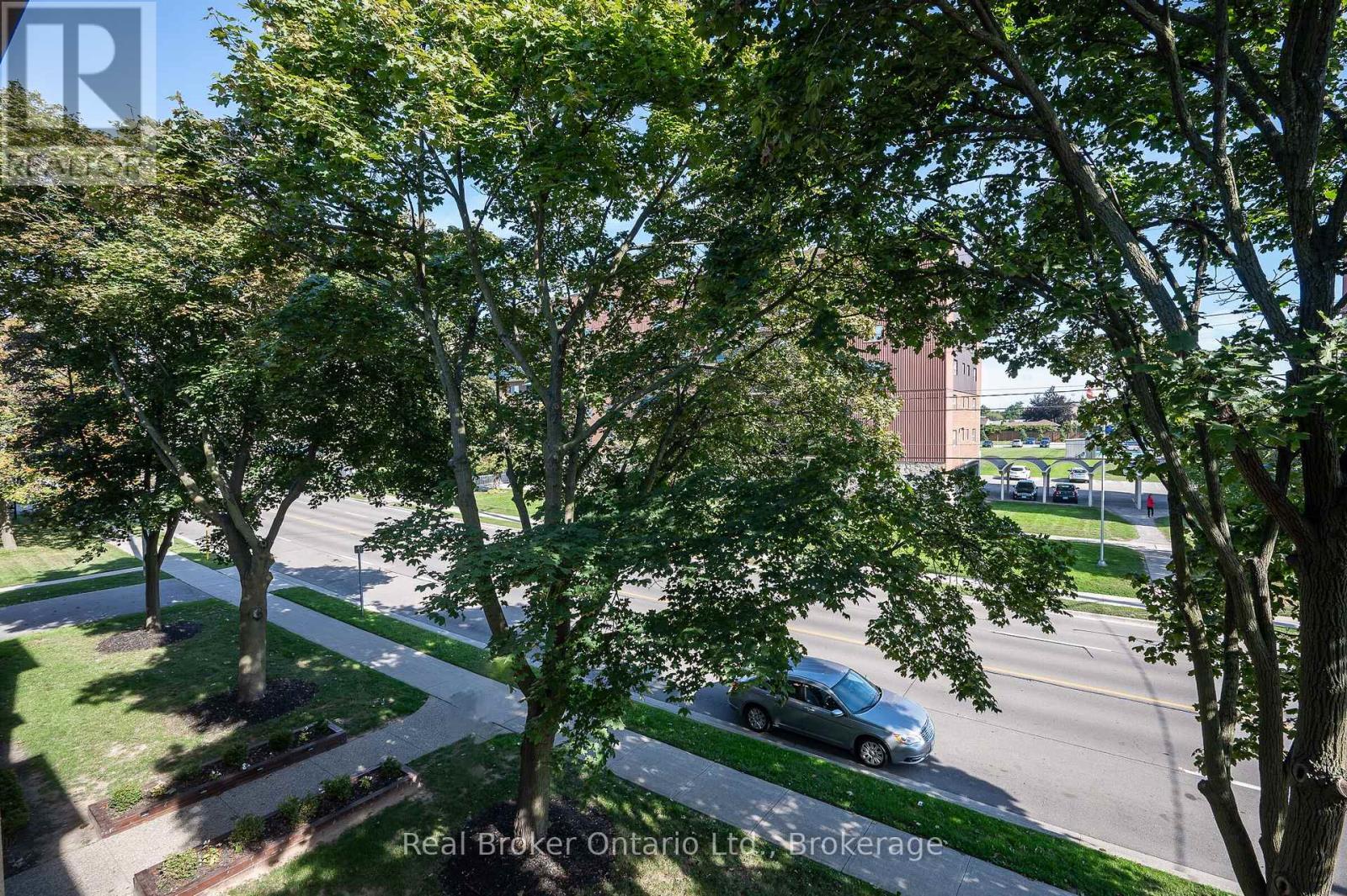 Photo 21 of 303 1212 Fennell Avenue E, Hamilton ON