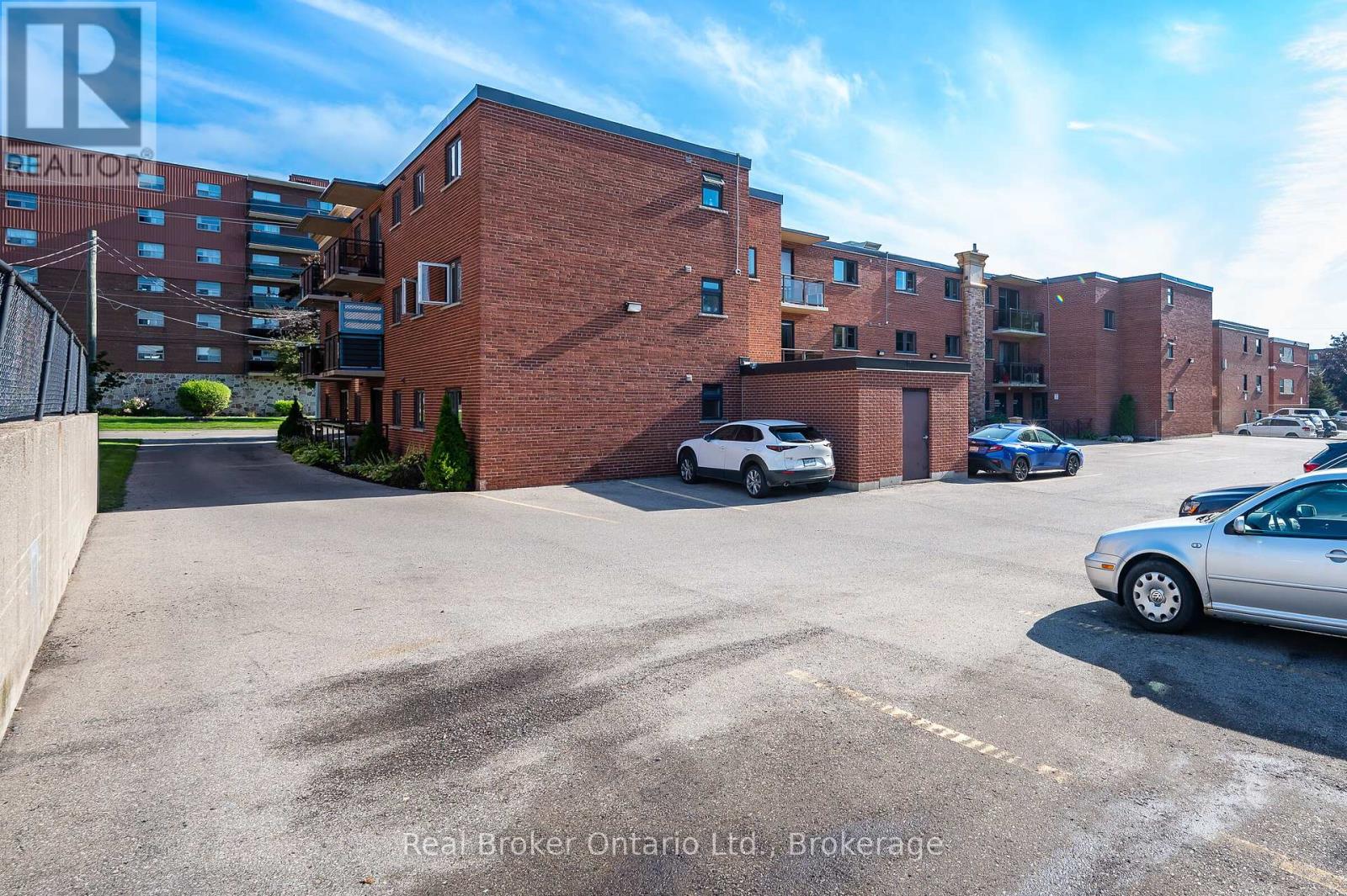 Photo 25 of 303 1212 Fennell Avenue E, Hamilton ON