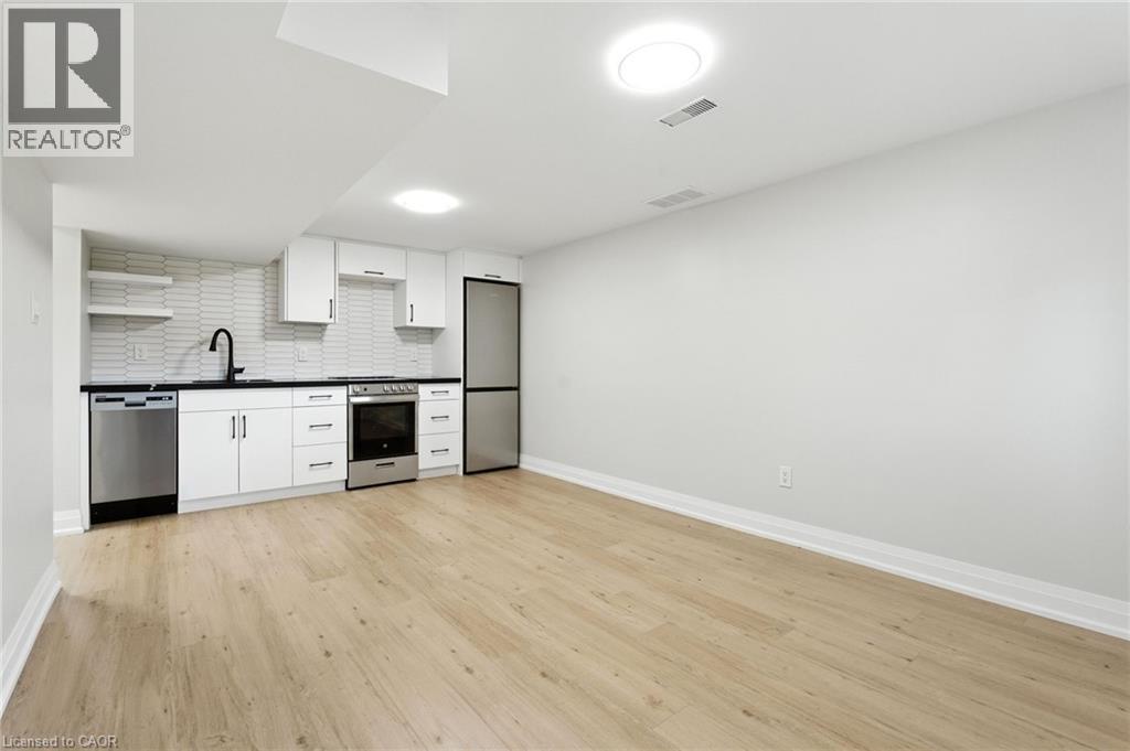 Photo 12 of 929 Upper Ottawa Street Unit B, Hamilton ON
