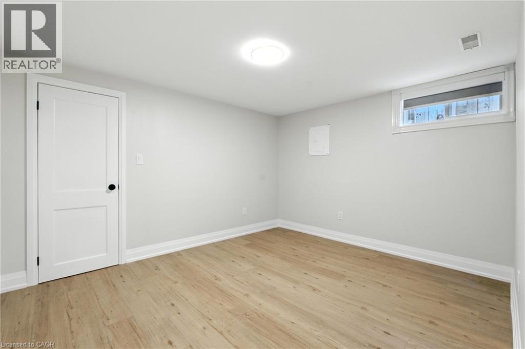 Photo 14 of 929 Upper Ottawa Street Unit B, Hamilton ON
