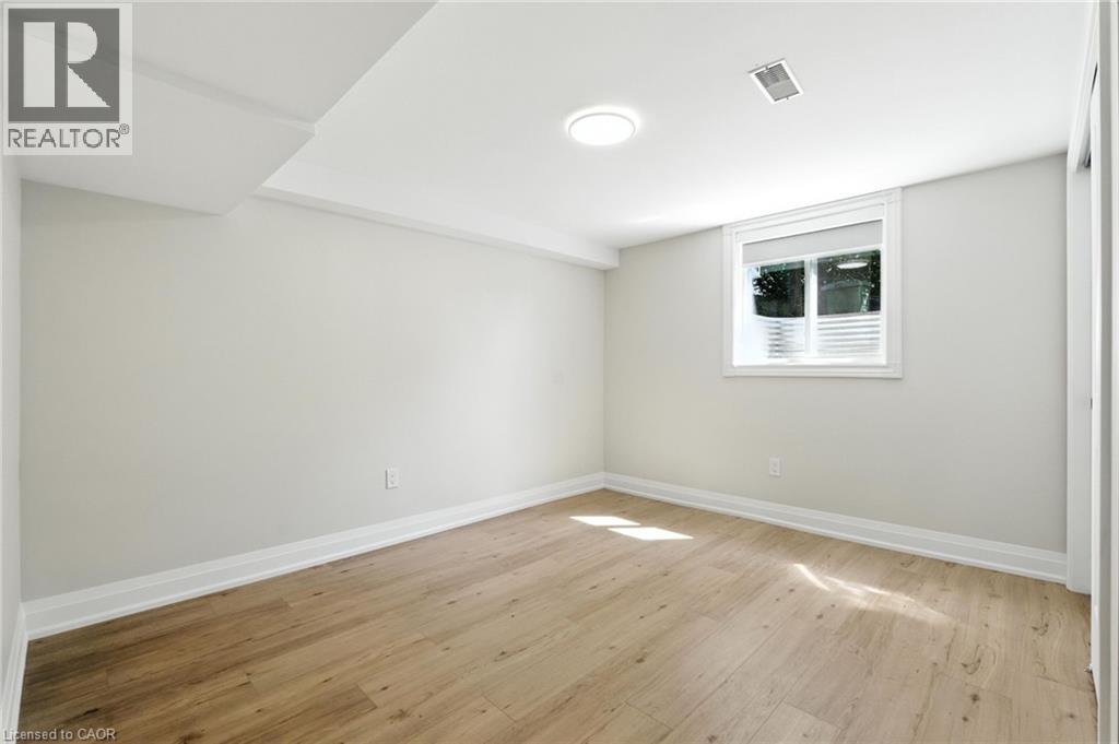 Photo 17 of 929 Upper Ottawa Street Unit B, Hamilton ON