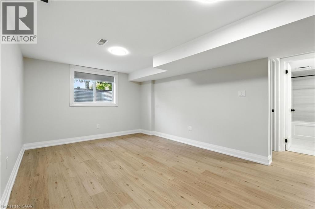 Photo 8 of 929 Upper Ottawa Street Unit B, Hamilton ON
