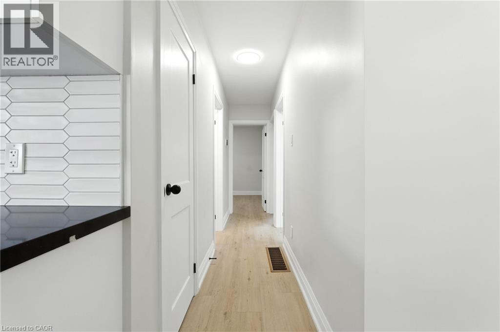 Photo 16 of 929 Upper Ottawa Street Unit A, Hamilton ON