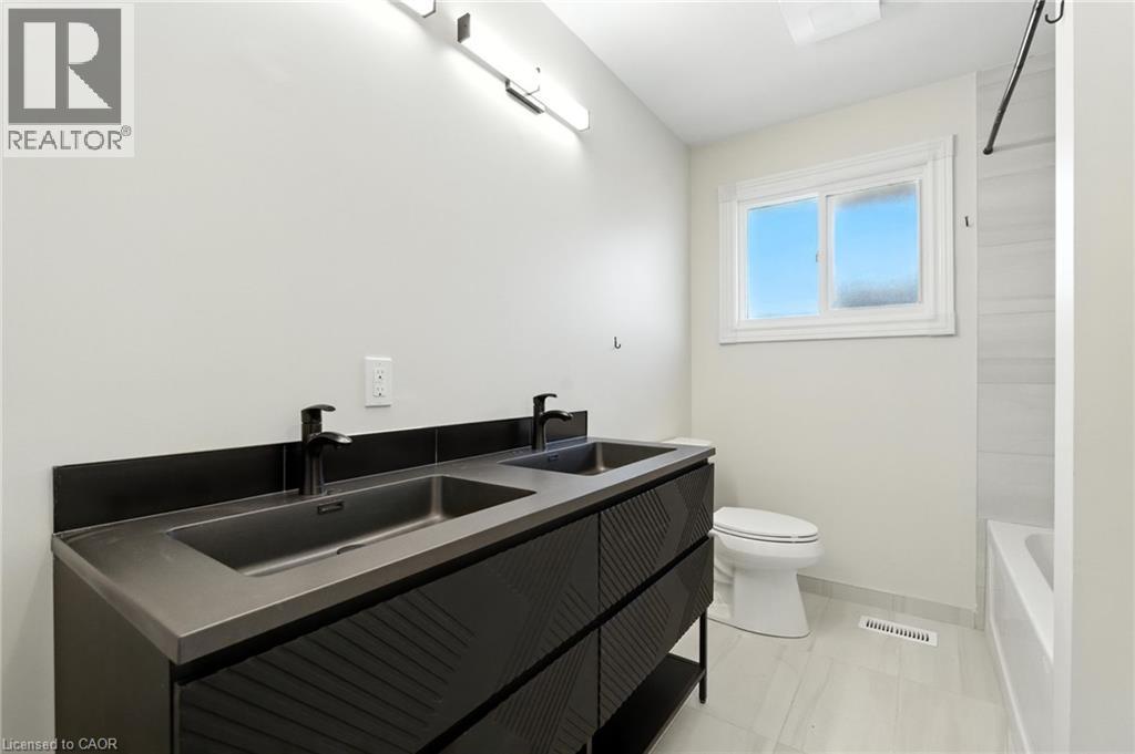 Photo 27 of 929 Upper Ottawa Street Unit A, Hamilton ON