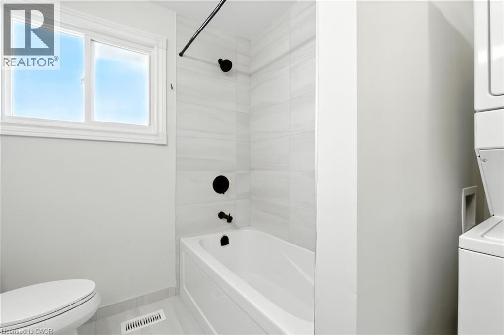 Photo 28 of 929 Upper Ottawa Street Unit A, Hamilton ON