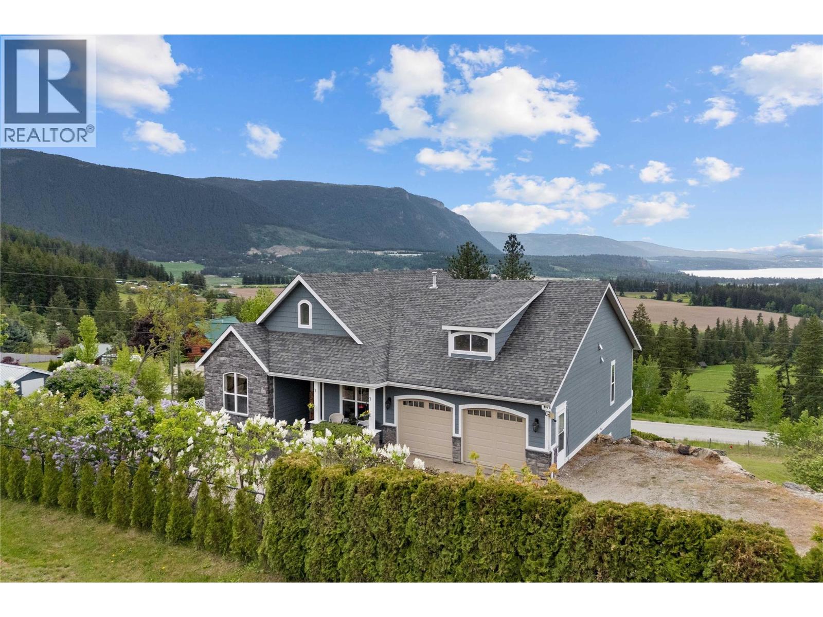 Photo 1 of 2754 Sun Ridge Place, Tappen BC