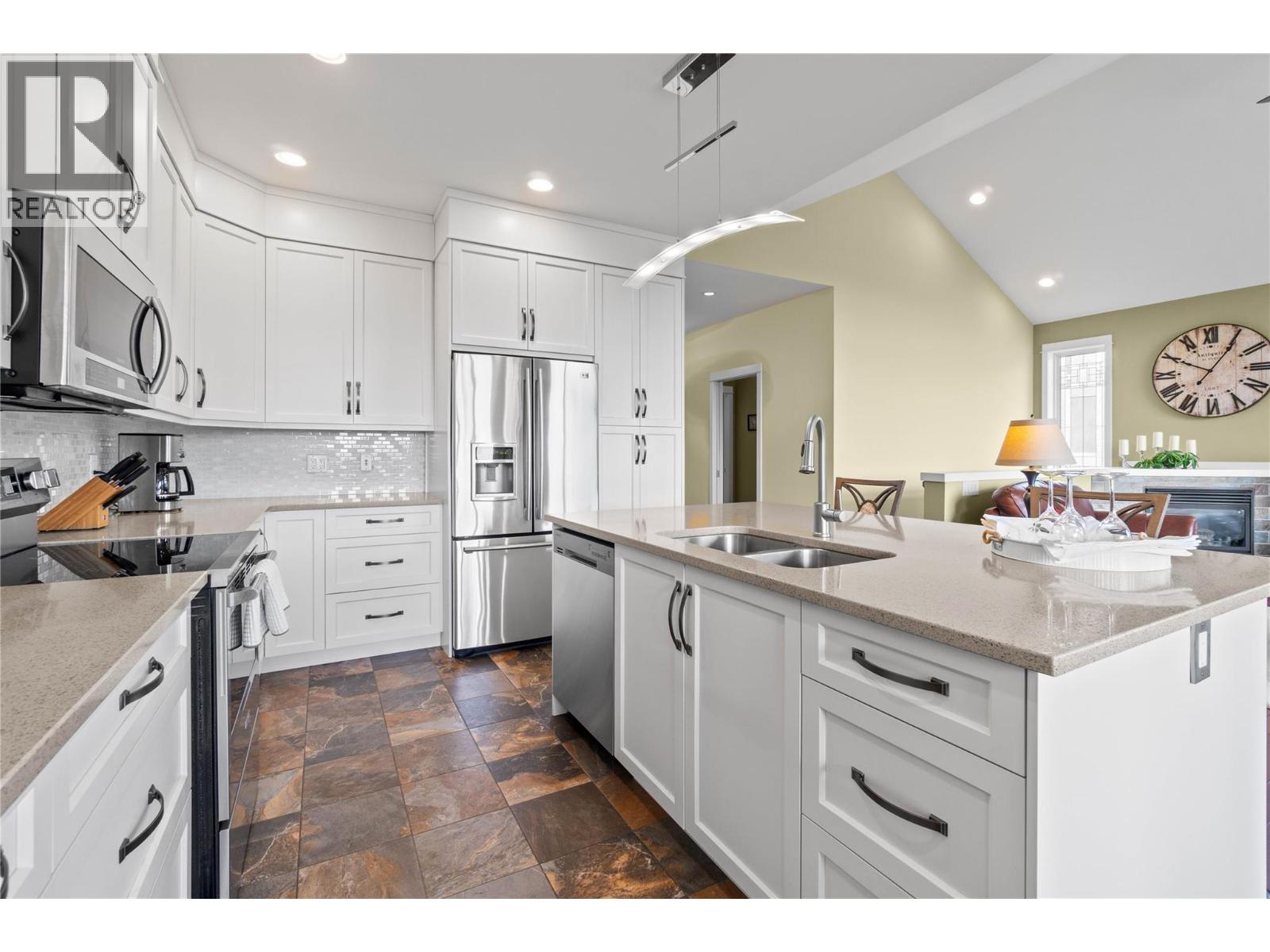 Photo 18 of 2754 Sun Ridge Place, Tappen BC
