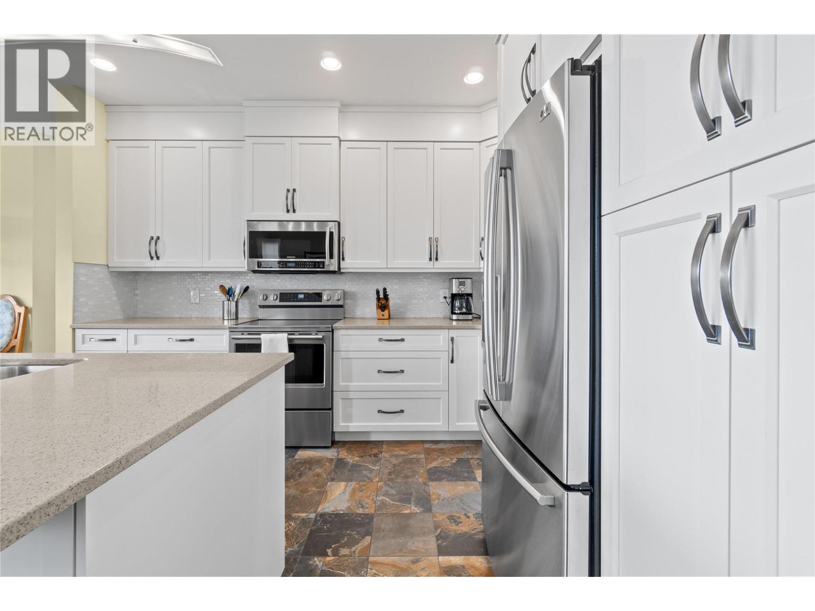 Photo 21 of 2754 Sun Ridge Place, Tappen BC