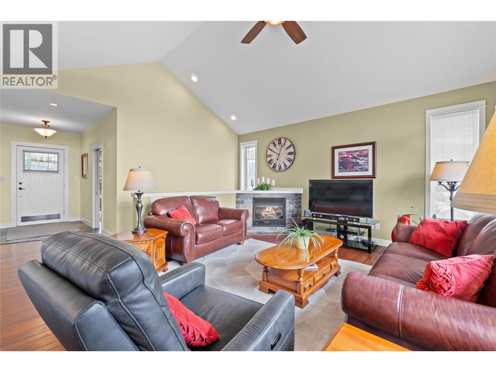 Photo 30 of 2754 Sun Ridge Place, Tappen BC