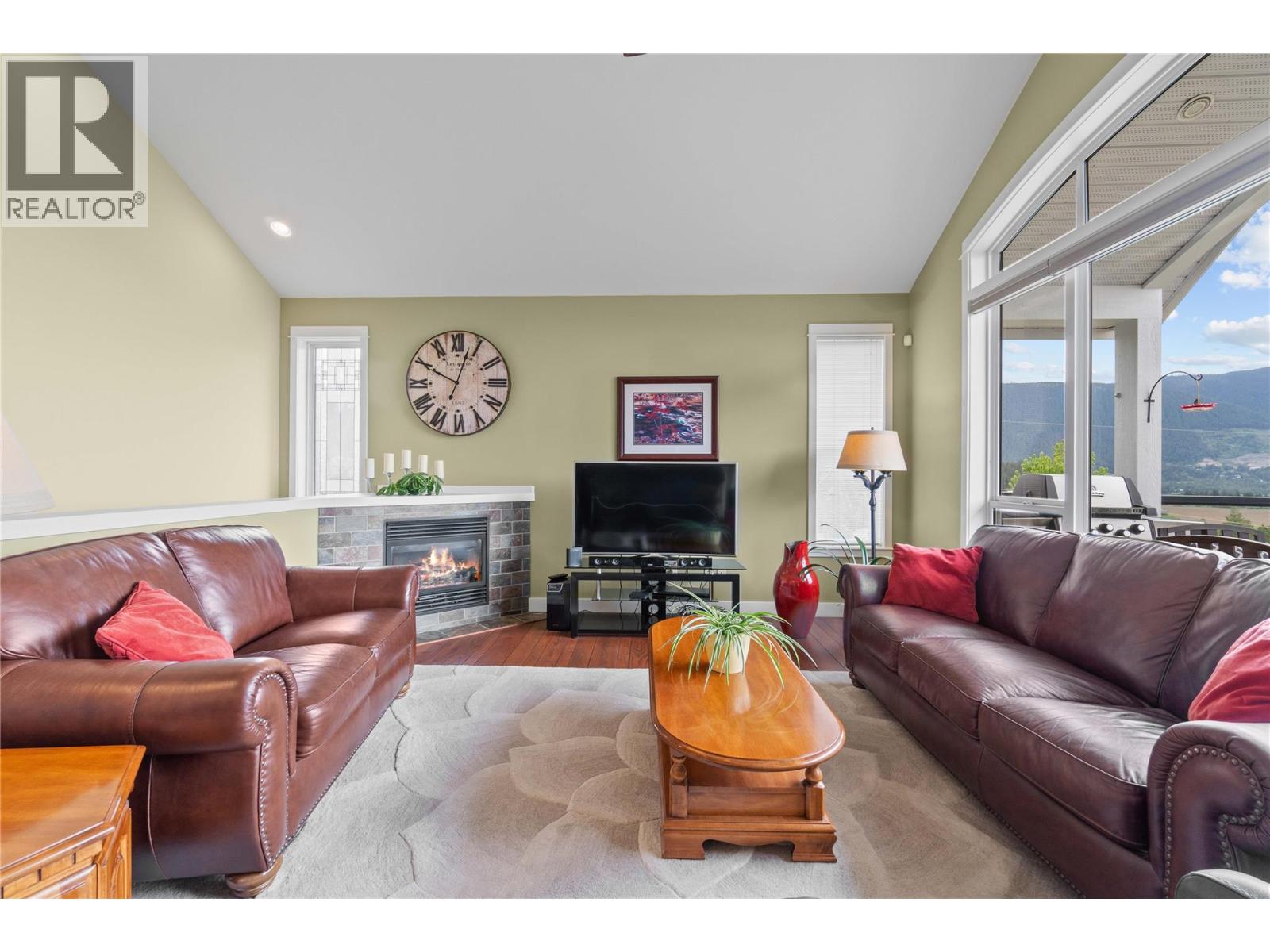 Photo 31 of 2754 Sun Ridge Place, Tappen BC
