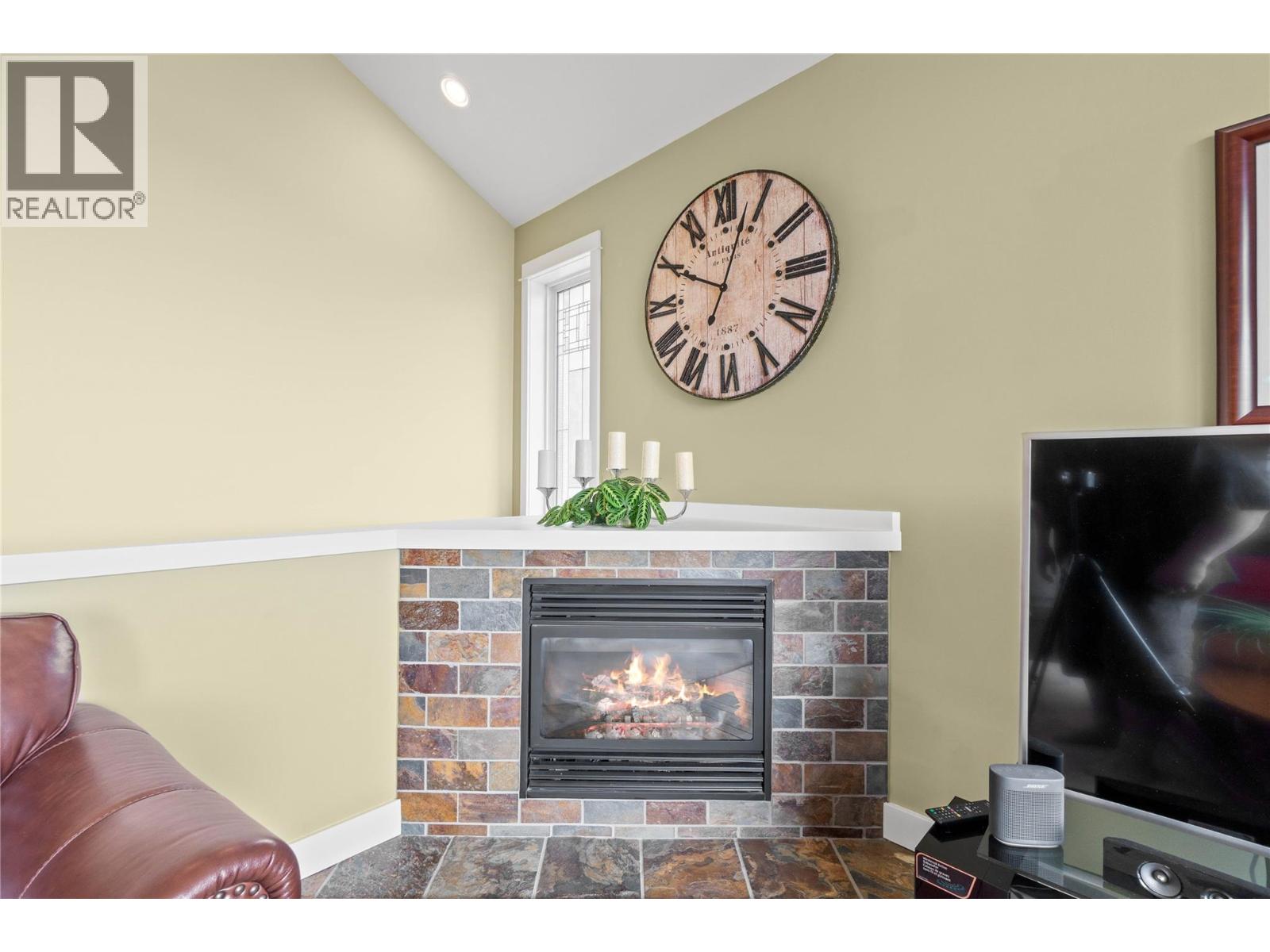 Photo 33 of 2754 Sun Ridge Place, Tappen BC
