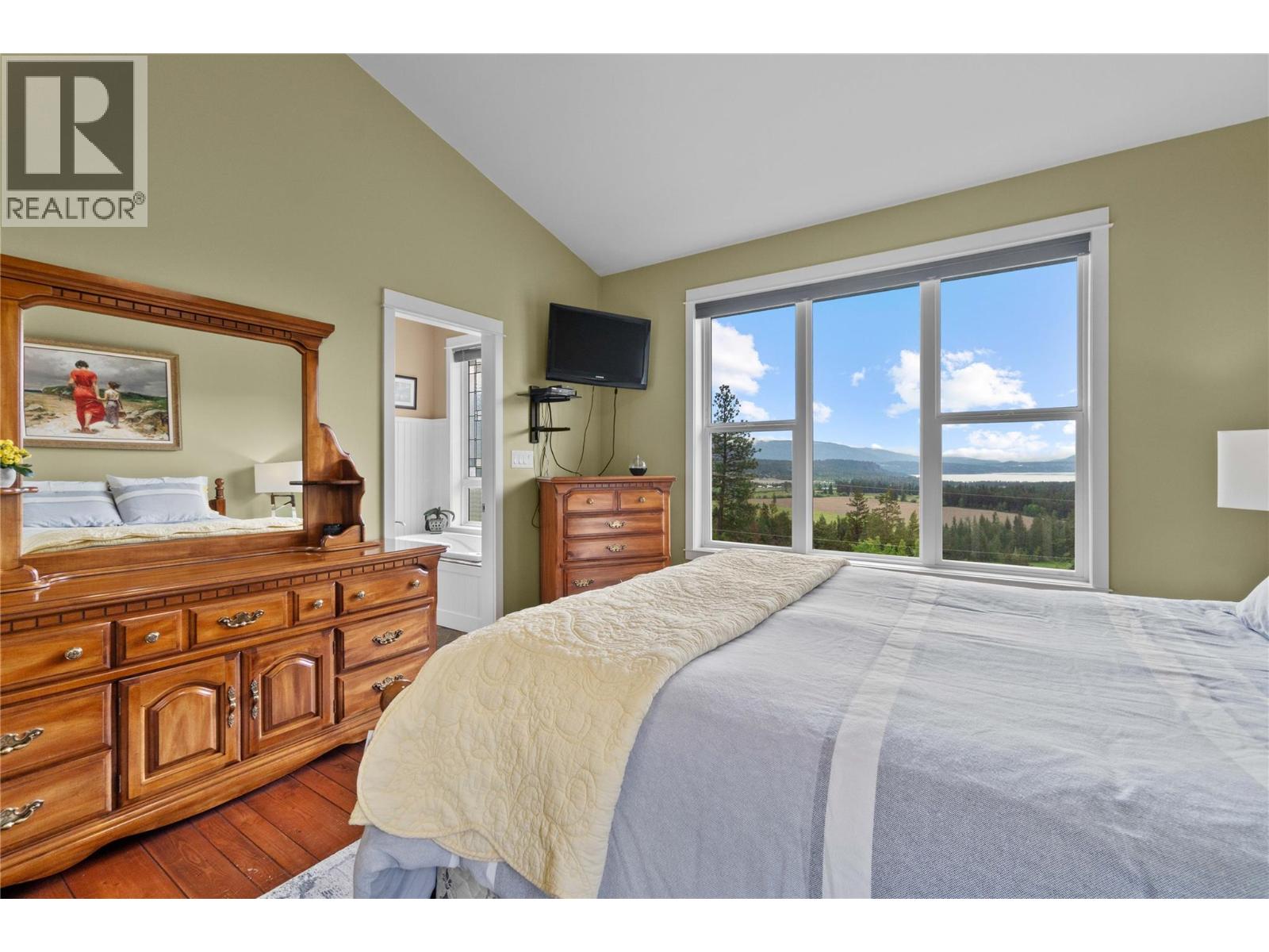 Photo 39 of 2754 Sun Ridge Place, Tappen BC
