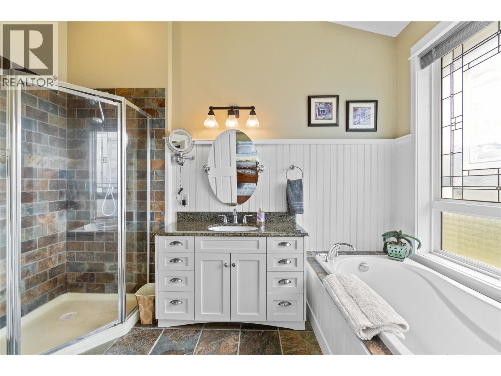 Photo 41 of 2754 Sun Ridge Place, Tappen BC