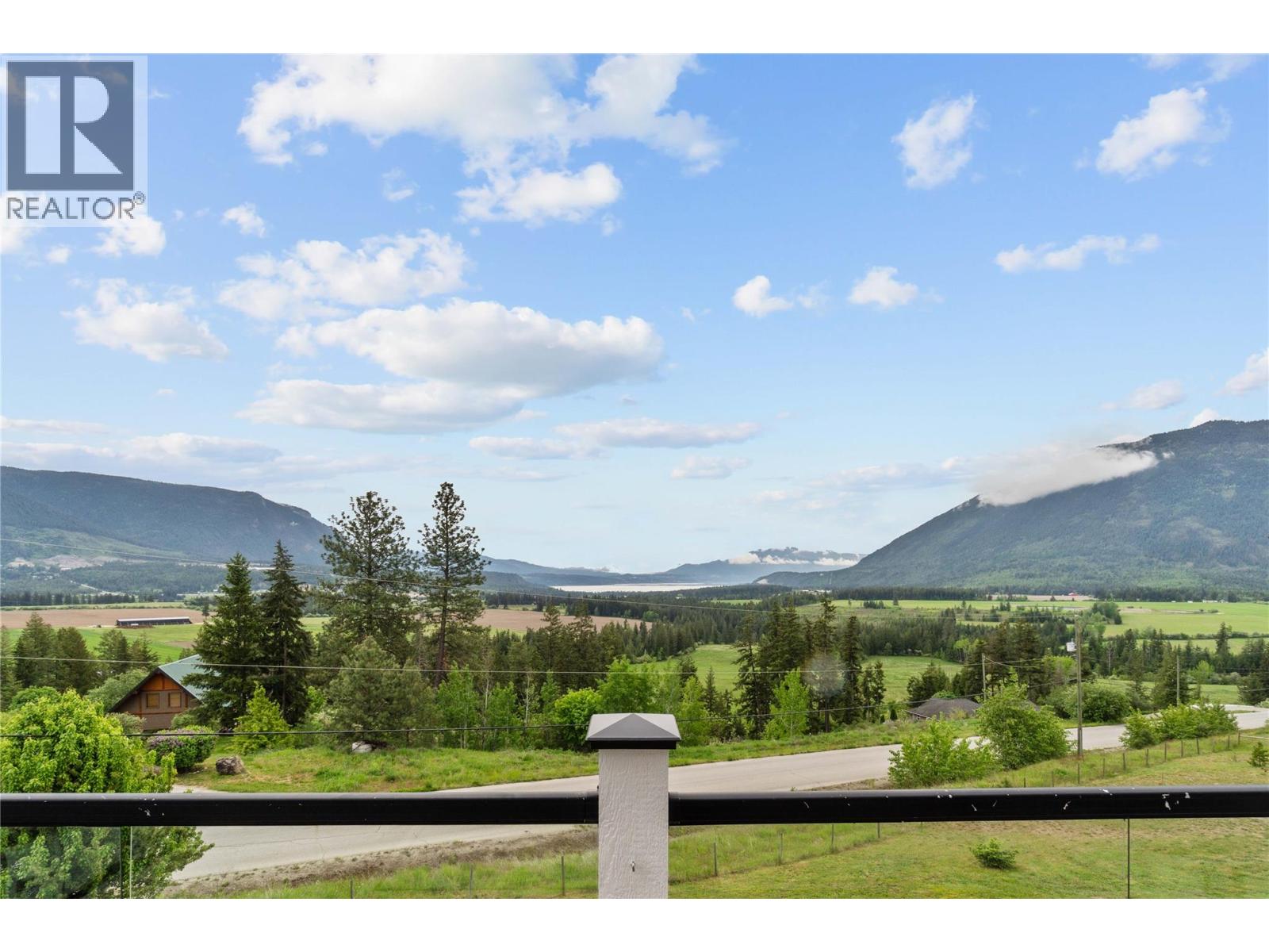Photo 73 of 2754 Sun Ridge Place, Tappen BC