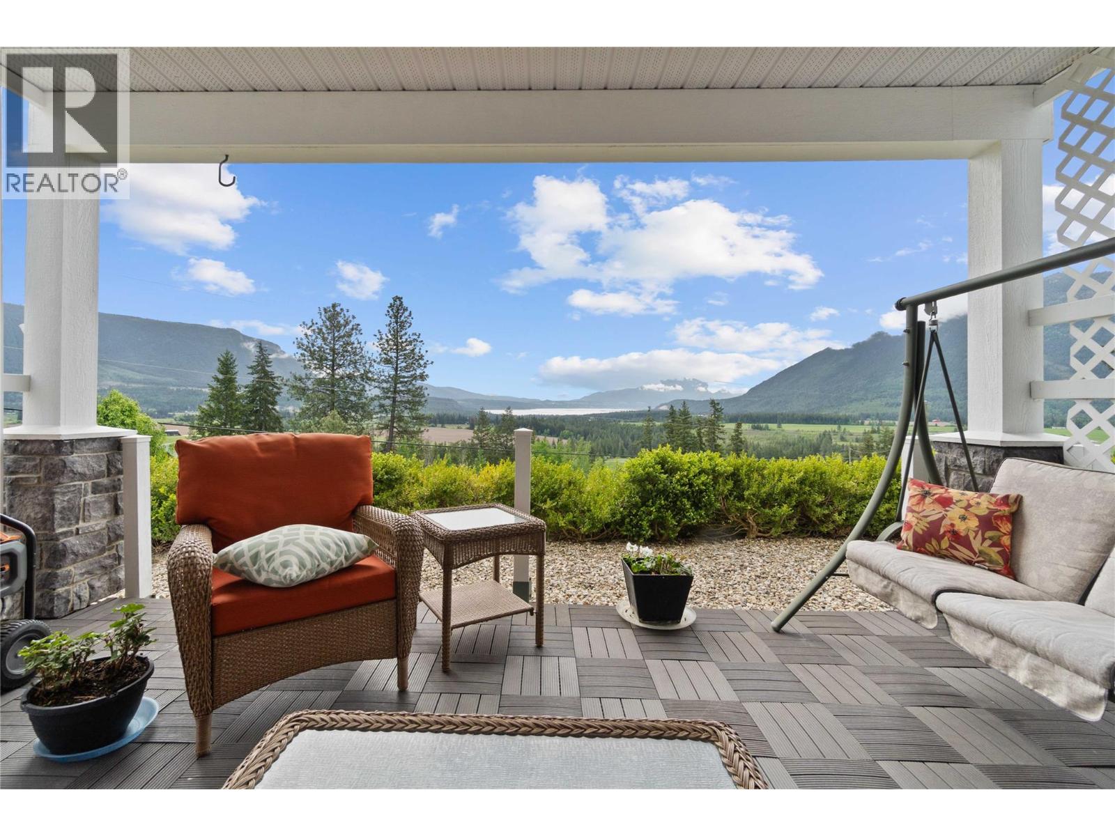 Photo 75 of 2754 Sun Ridge Place, Tappen BC