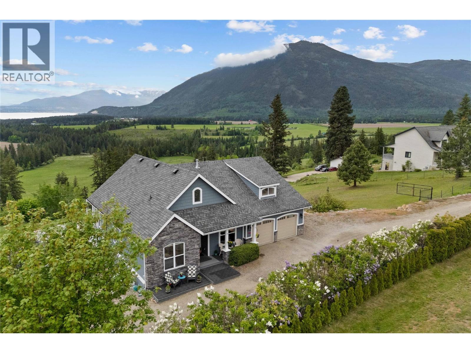 Photo 92 of 2754 Sun Ridge Place, Tappen BC