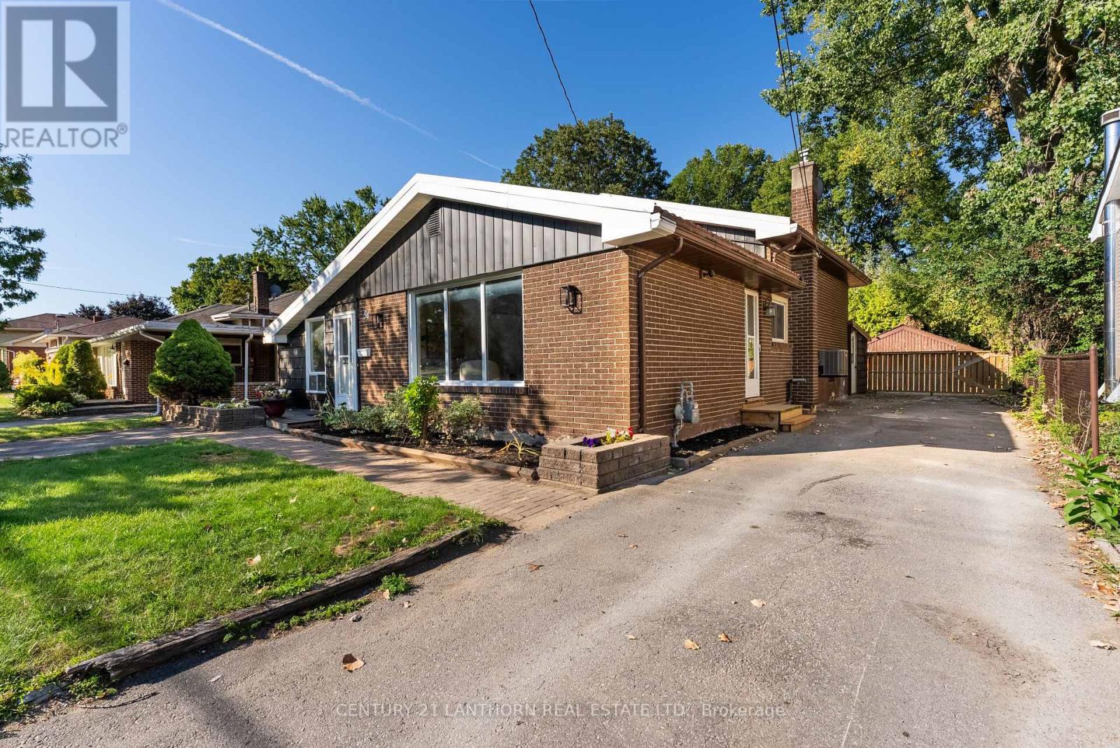 Photo 34 of 94 Rollins Drive, Belleville ON