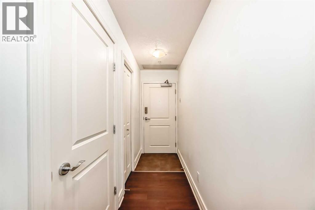 Photo 4 of 1606 55 Spruce Place Sw, Calgary AB