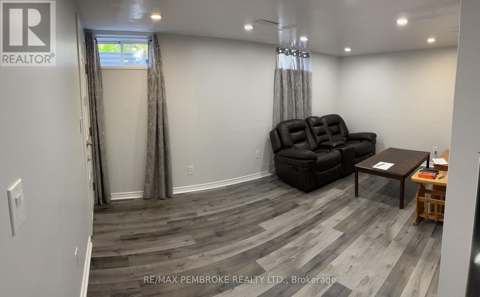Photo 22 of 382 Mary Street, Pembroke ON