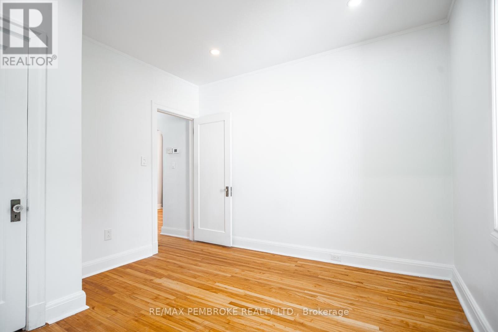 Photo 14 of 382 Mary Street, Pembroke ON
