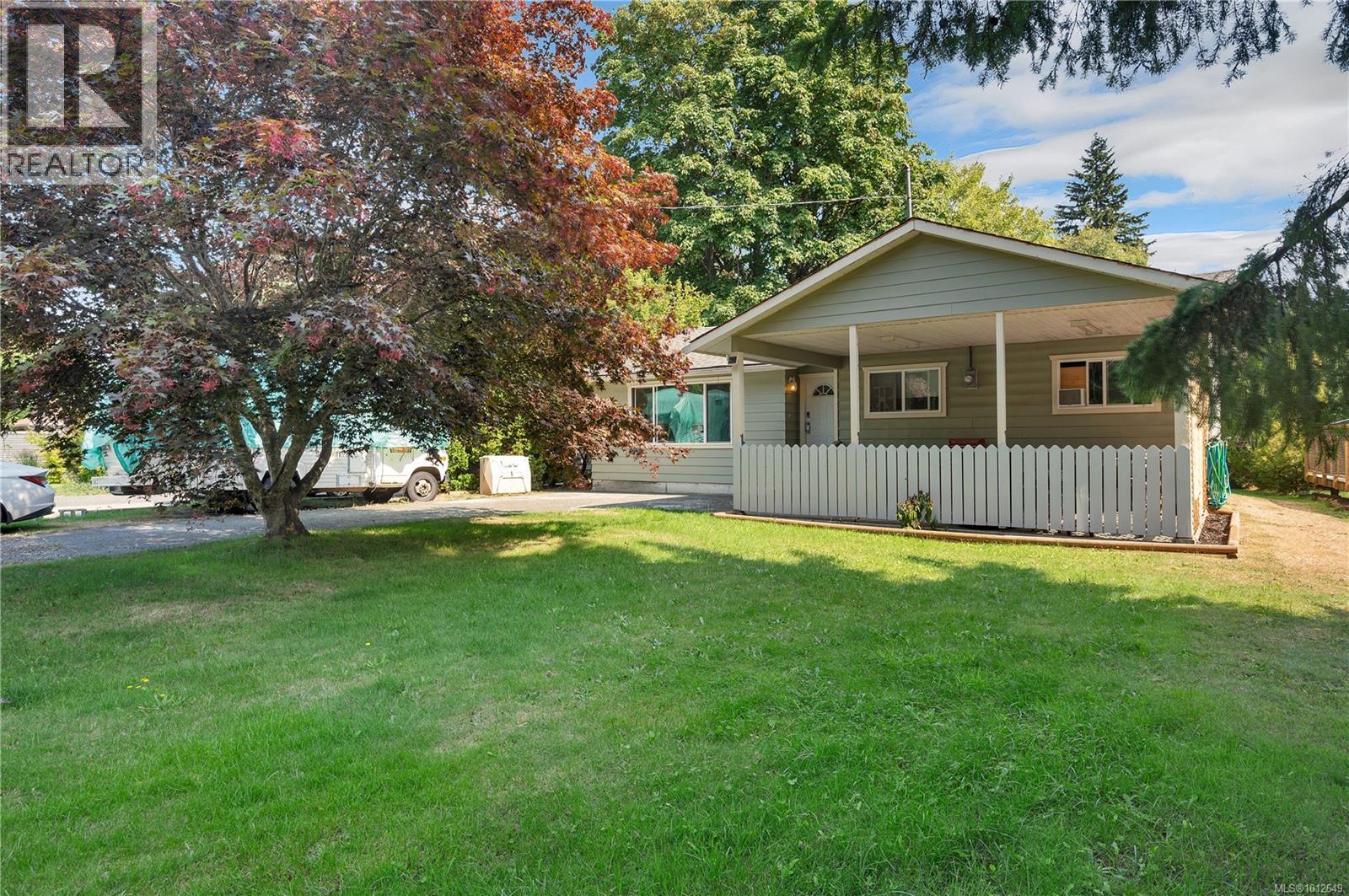 1985 Penfield Rd, Campbell River
